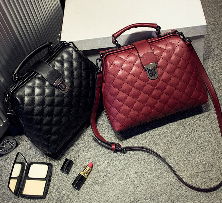 Leather bags new summer Lingge leather retro Doctor Bag Fashion Should
