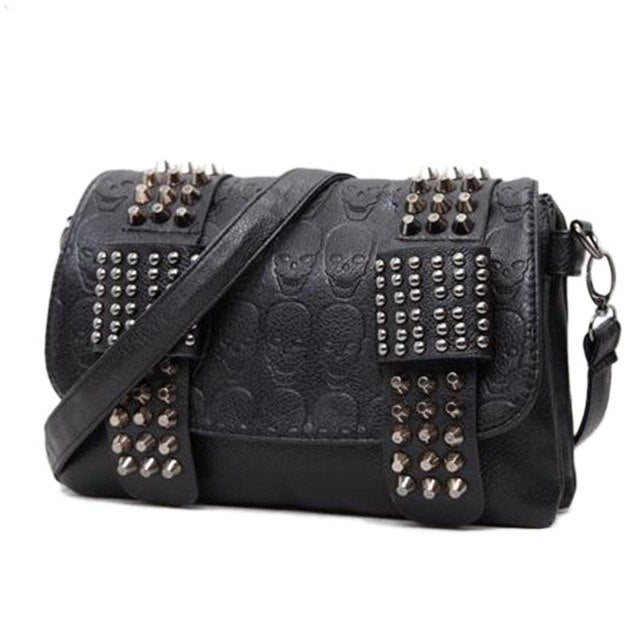 Skull-Stud Shoulder Bag - Black