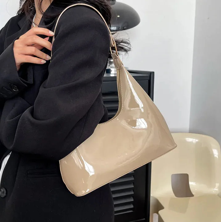 Chic Women's Casual Tote Bag - lifestyle