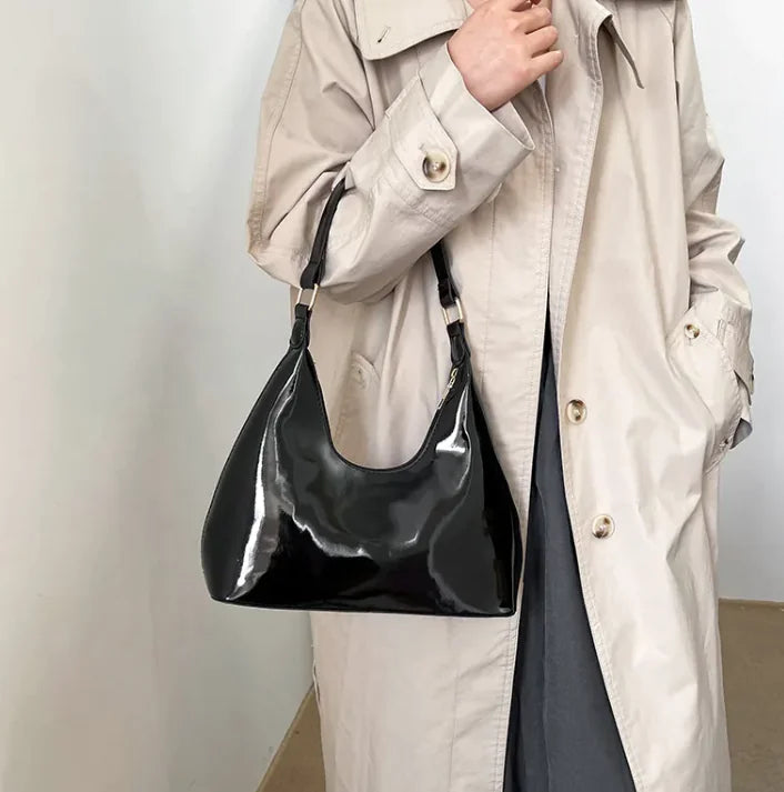 Chic Women's Casual Tote Bag - additional view