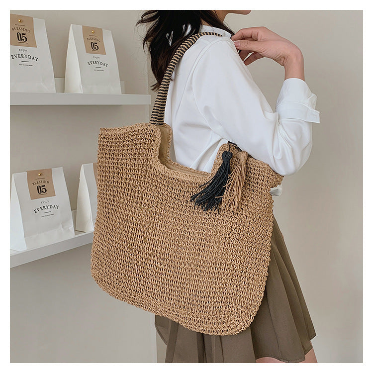 Winter Fashion Straw Casual Tote Bag - interior
