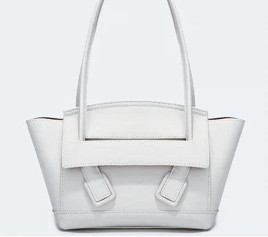 Catfish Bow Bag, BV Tote Bag (Handheld) - close-up detail