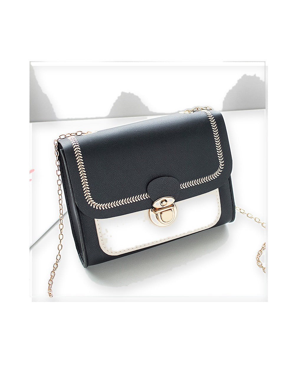 Chain Classic Crossbody Bag